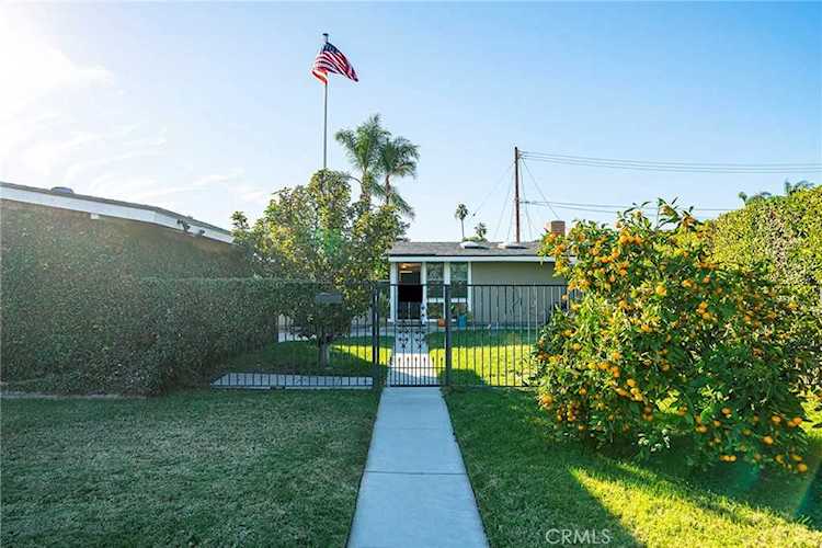 11221 Caroleen Ln Garden Grove, CA 92841