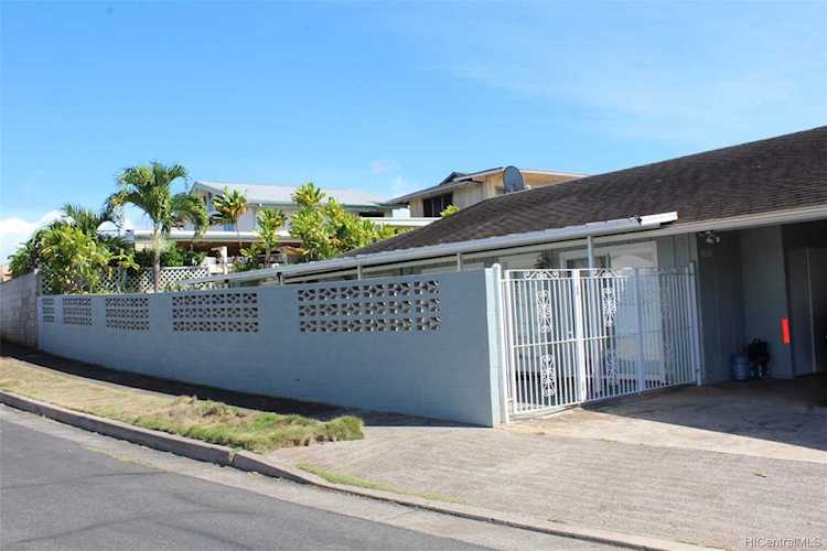 1281 Hooli Circle Pearl City, HI 96782
