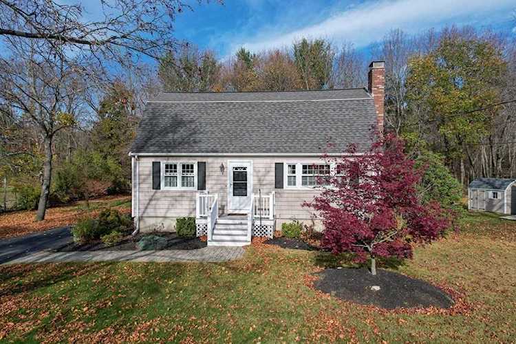 4 Charlotte Road Wilmington, MA 01887