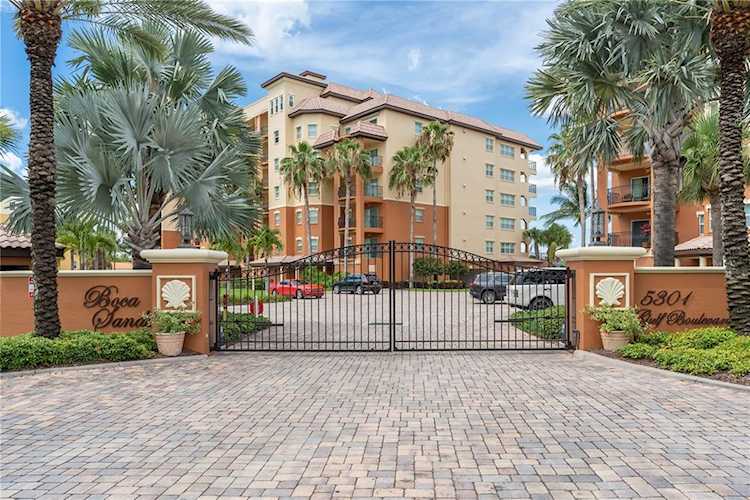 5301 Gulf Blvd. Blvd #E406 St. Pete Beach, FL 33706