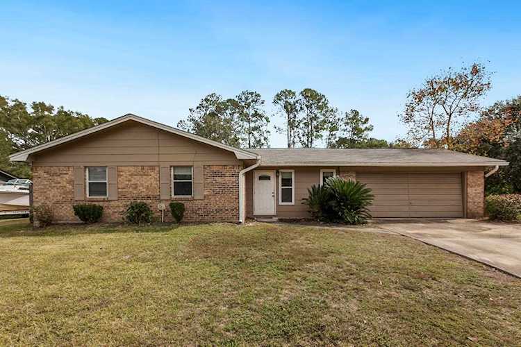 8209 Bristol Ct Tallahassee, FL 32311