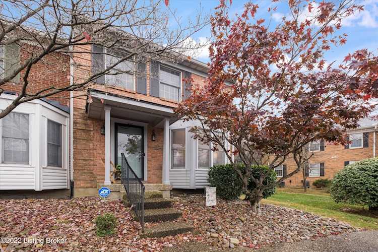 100 Gardiner Lake Rd Louisville, KY 40205 | MLS 1626259 Photo 1