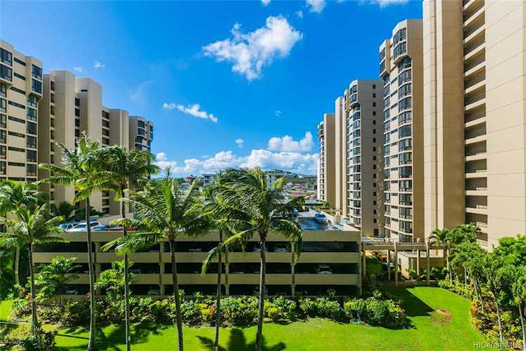 5122 Likini Street #612 Honolulu, HI 96818