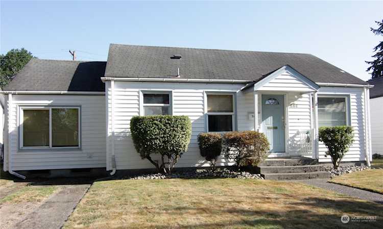 566 27th Ave Longview, WA 98632 MLS# 1966624 | PNWR.com Photo 1
