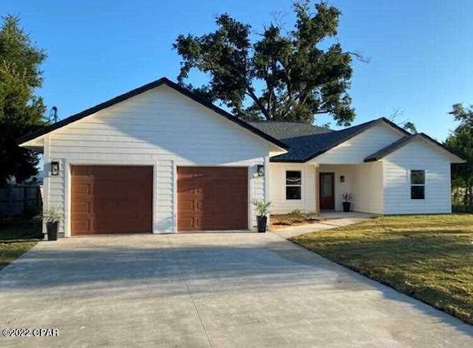 110 Concord Circle Panama City, FL 32405
