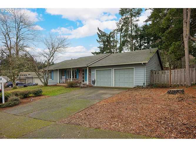2485 Saddle CT West Linn, OR 97068