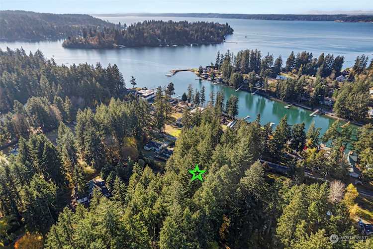 8617 86th Ave NW Gig Harbor, WA 98332