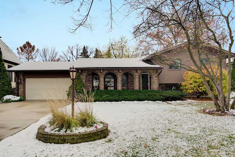 241 Herbert St Downers Grove, IL 60515