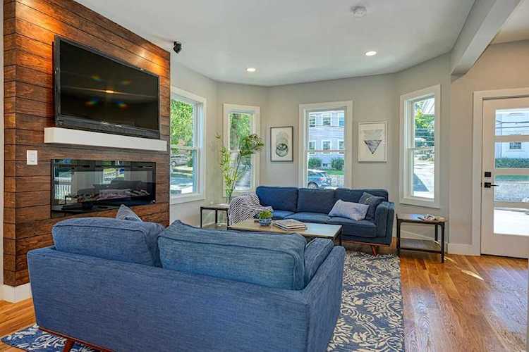 61 Paul Revere Rd #1 Arlington, MA 02476