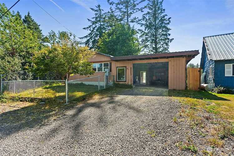 21 2nd St South Bend, WA 98527 MLS# 2017646 | PNWR.com Photo 1