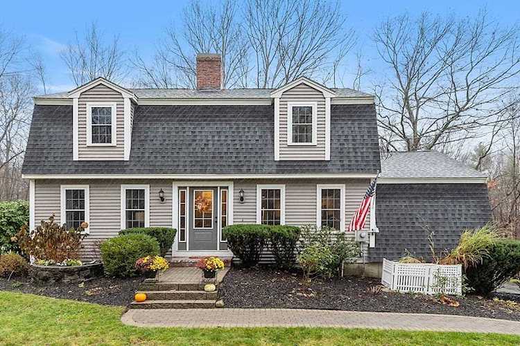 14 Meditation Ln Atkinson, NH 03811