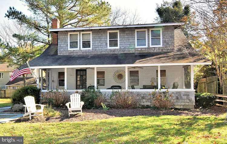 PHOTOS & DETAILS: 8 Henlopen Ave, Rehoboth Beach, DE 19971 For Sale - MLS #DESU2032540 - Photos, Virtual Tour, School Info - Real Estate Listing Info Photo 1