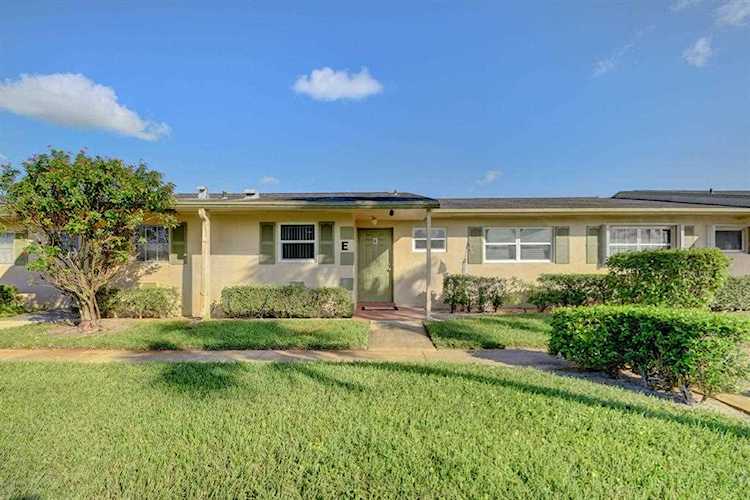 5443 E Cresthaven Boulevard #E West Palm Beach, FL 33415