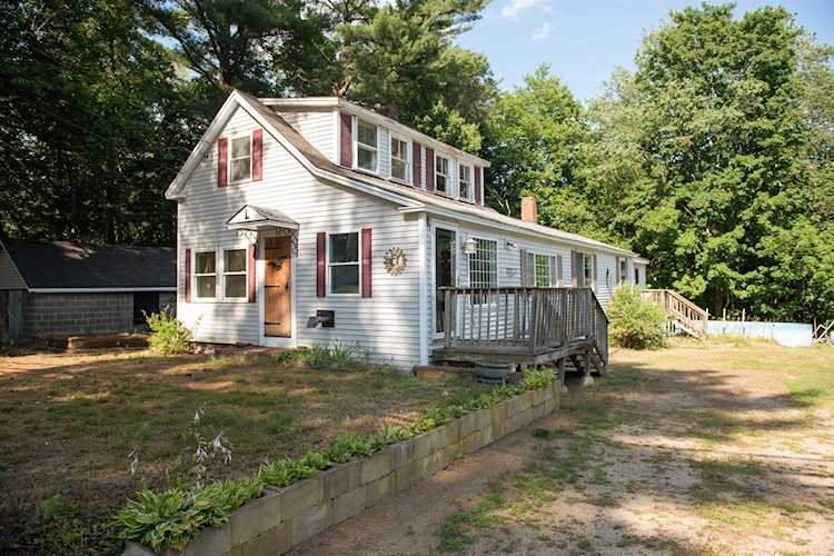 20 Old Fremont Rd Raymond, NH 03077 | MLS 4922008 Photo 1