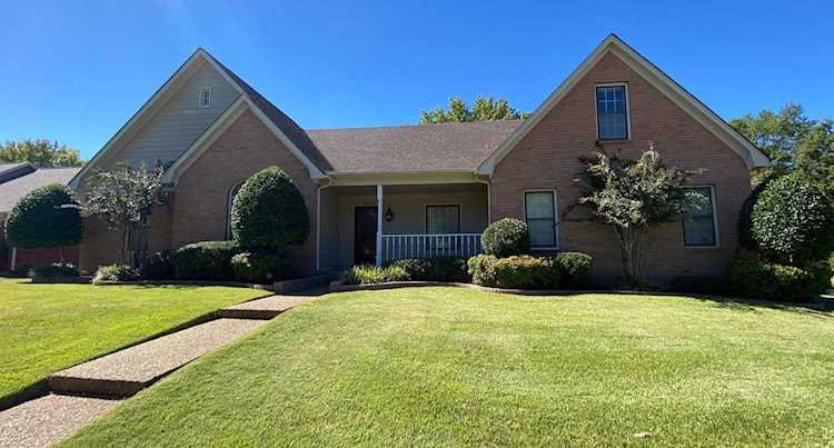 1083 Heather Lake Dr Collierville, TN 38017