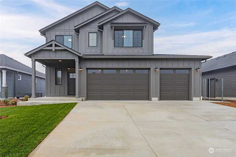 701 Cardinal Ave Winlock, WA 98596