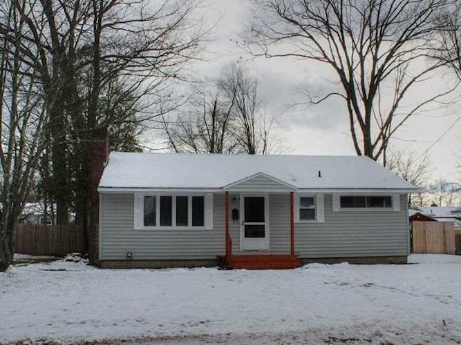 27 Warner Ave Essex Junction, VT 05452