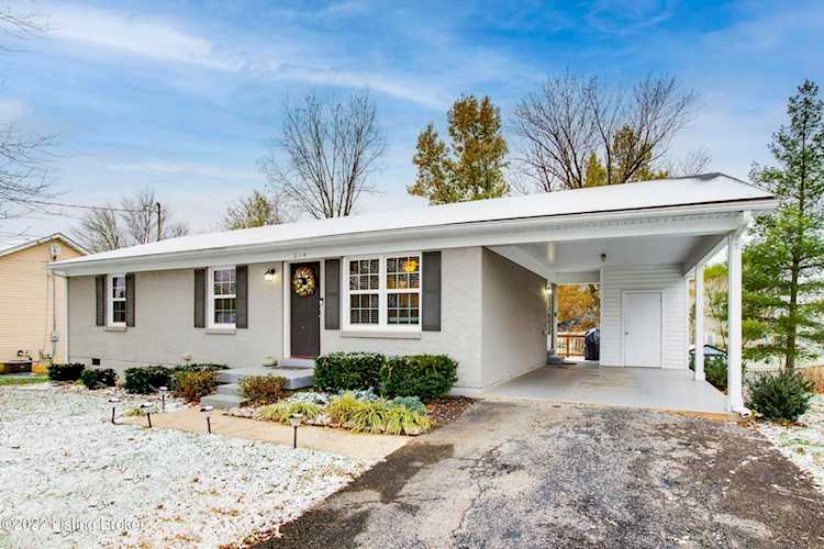 214 Cardinal Dr Simpsonville, KY 40067
