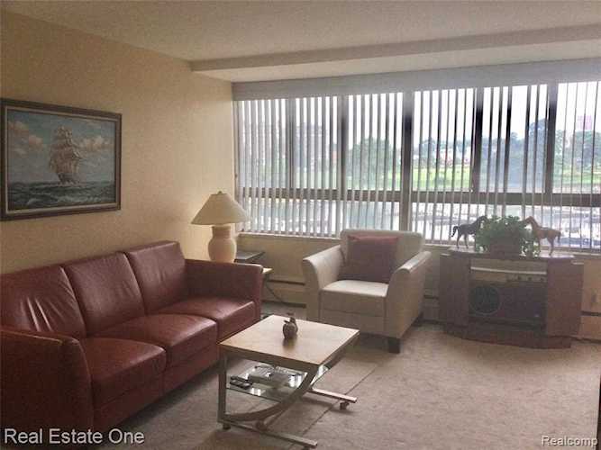 8900 E Jefferson Ave #311 Detroit, MI 48214 | MLS 2210055051 Photo 1