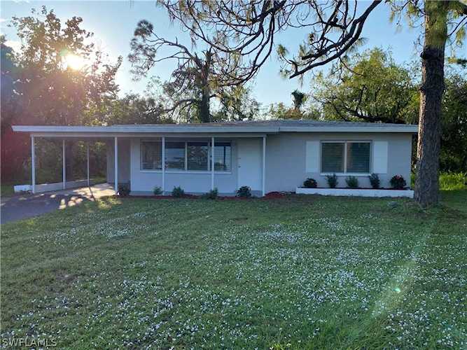 103 Clayton Ave Lehigh Acres, FL 33936 | MLS 222082995 Photo 1
