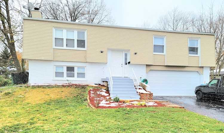 4516 Blackhawk Ln Lisle, IL 60532