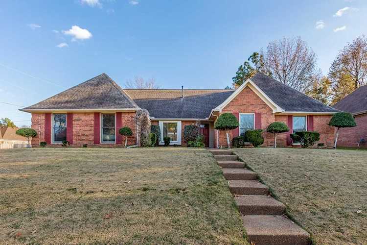 2606 Hearth Stone Dr Cordova, TN 38016