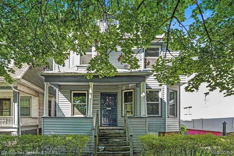 2187 Fischer St Detroit, MI 48214