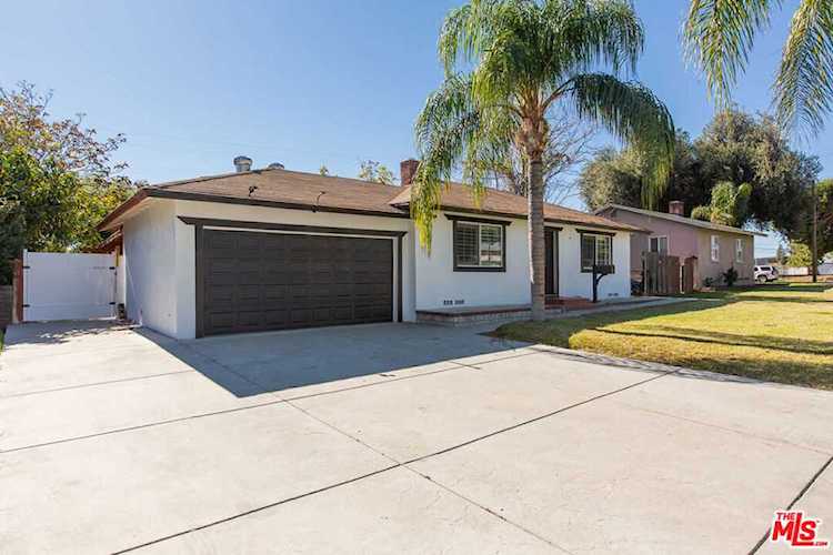 1291 Oakwood Dr San Bernardino, CA 92405