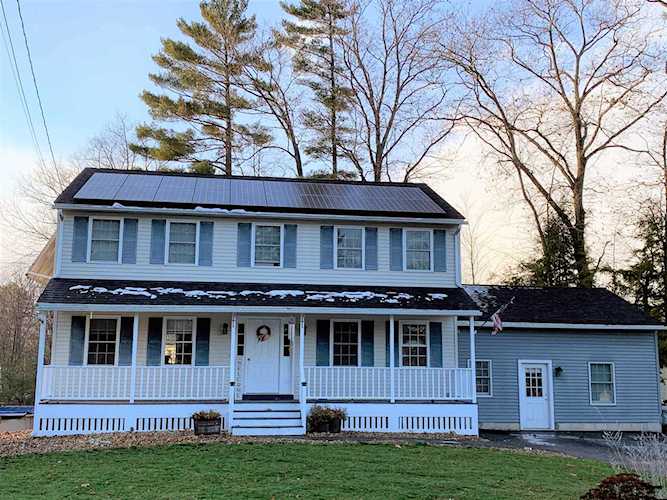 37 Hill St Hillsborough, NH 03244
