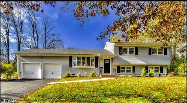 12 Hampton Dr Berkeley Heights Twp., NJ 07922