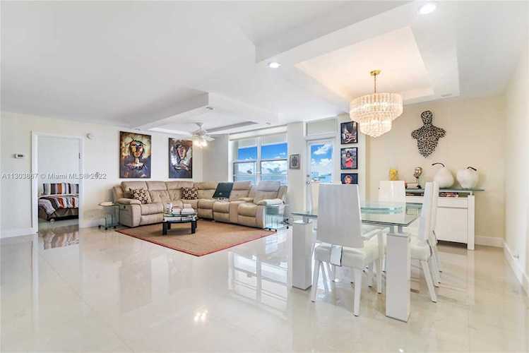 9511 Collins Ave #309 Surfside, FL 33154