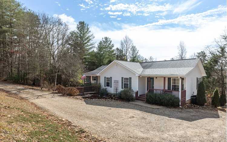 182 Notla Trail Blairsville, GA 30512