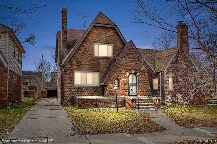5797 Yorkshire Rd Detroit, MI 48224