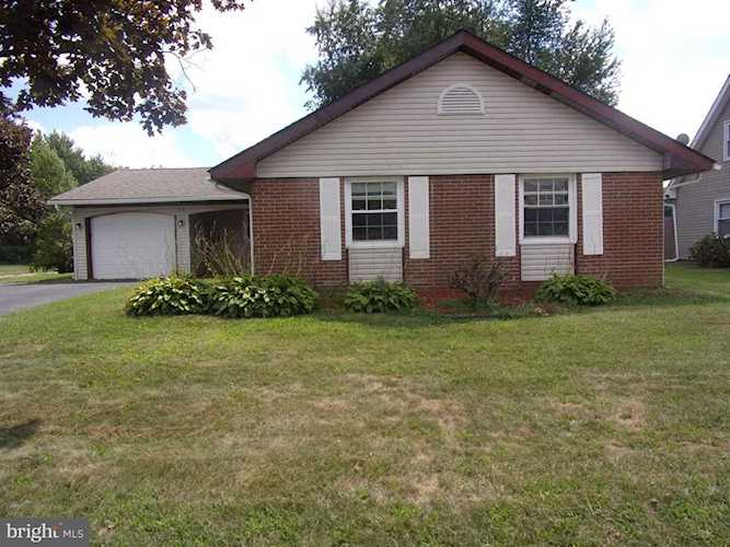 56 Hampshire Ln Willingboro, NJ 08046