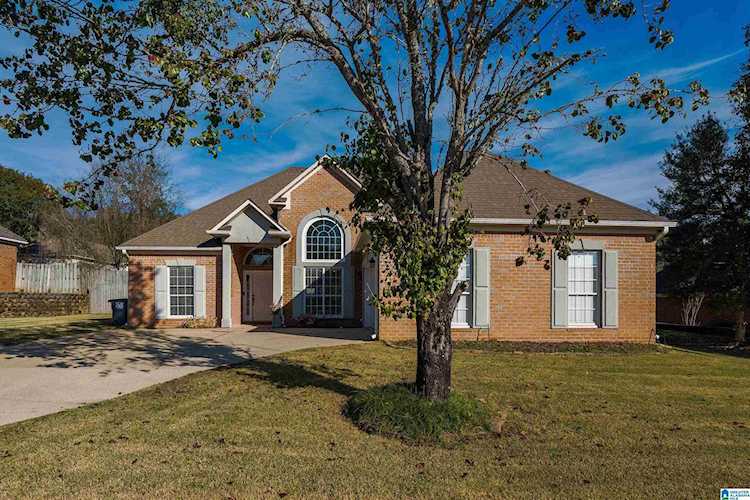 747 Old Cahaba Drive Helena, AL 35080