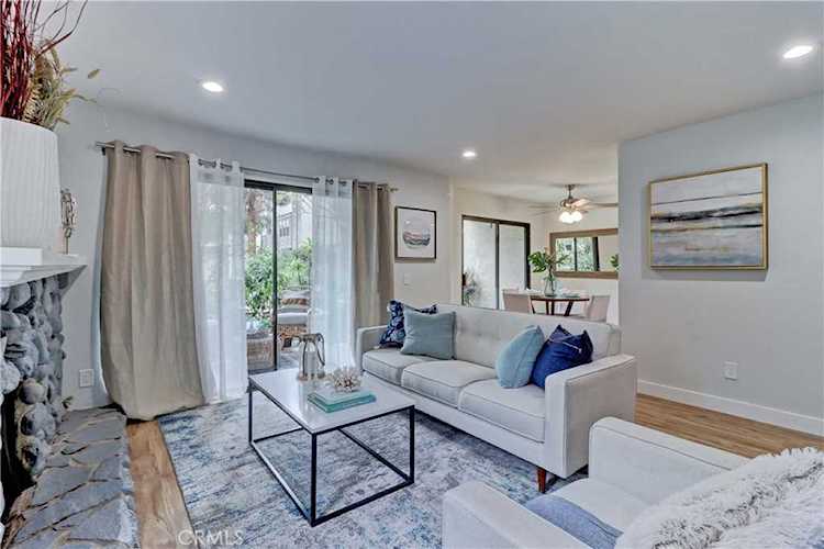 425 Bryson Costa Mesa, CA 92627