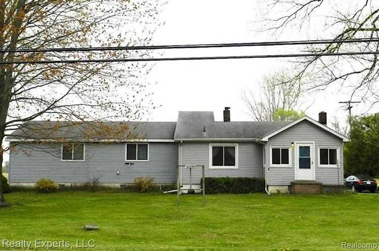 10669 Whittaker Rd Augusta Twp, MI 48190 | MLS 2210030086 Photo 1