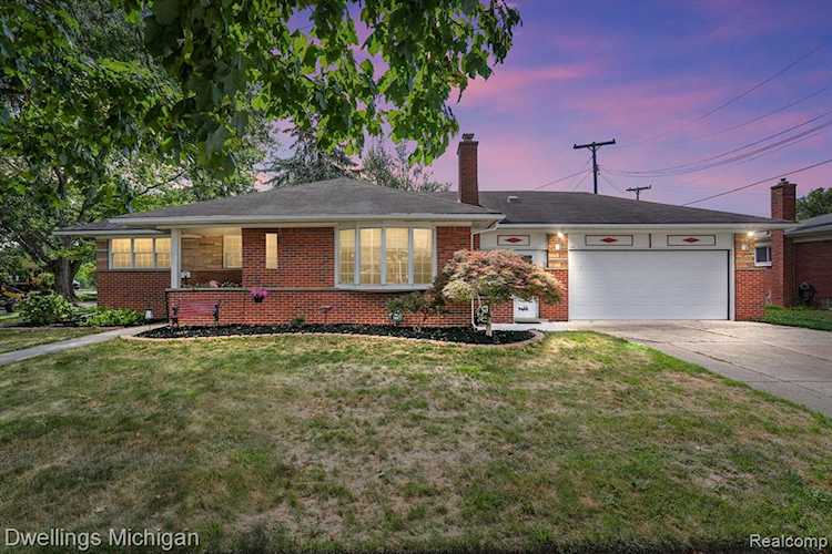 3418 Norwood Dr Trenton, MI 48183 home for sale, MLS#20221028925 | Dwellings Michigan Real Estate Photo 1