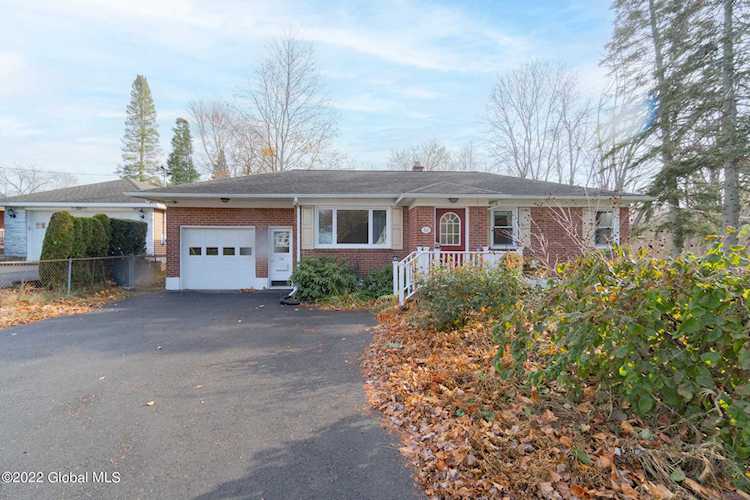 54 Moreland Ave Albany, NY 12203