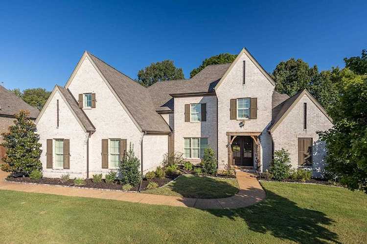 165 Saunders Creek Cir Rossville, TN 38066