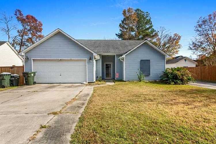 Home For Sale in Briddleford Ridge Ladson Berkeley. 204 Elon Dr.| Matt O’Neill Real Estate Photo 1