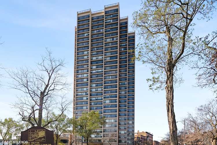 1850 N Clark St #202 Chicago, IL 60614