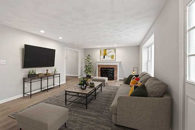 47 Decker St Milton, MA 02186