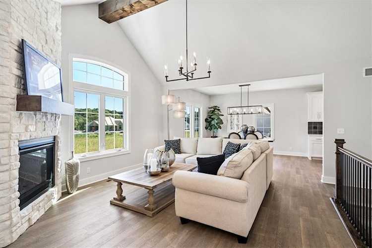 7203 Allman Dr Shawnee, KS 66217
