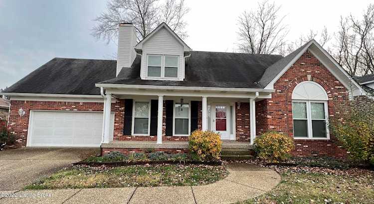 10602 Wildflower Woods Ct Louisville, KY 40299