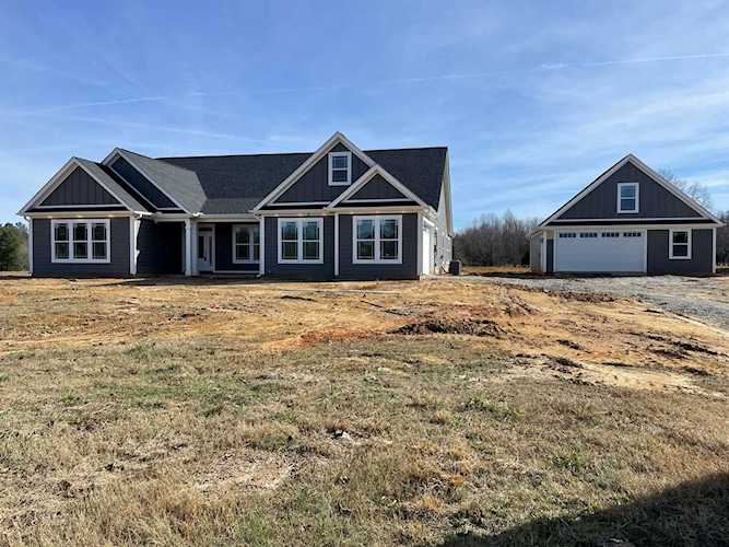 408 Daisy Cutter Lane Campobello, SC 29322