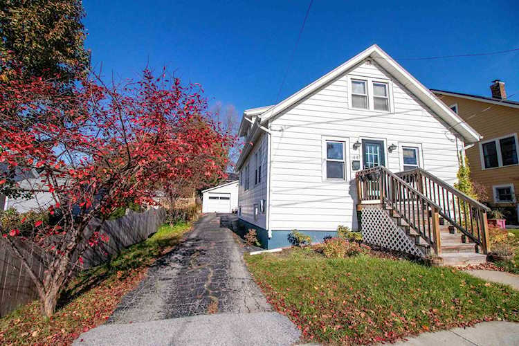 44 Hoover St Burlington, VT 05401 | MLS 4931468 Photo 1