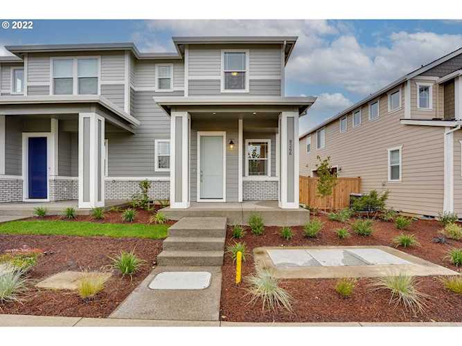 8266 SE Blanton Hillsboro, OR 97123