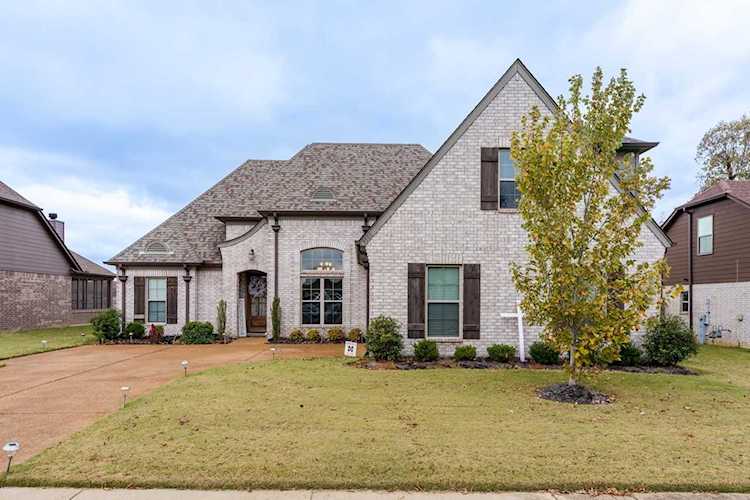 9300 Cloverwood Ln Cordova, TN 38016