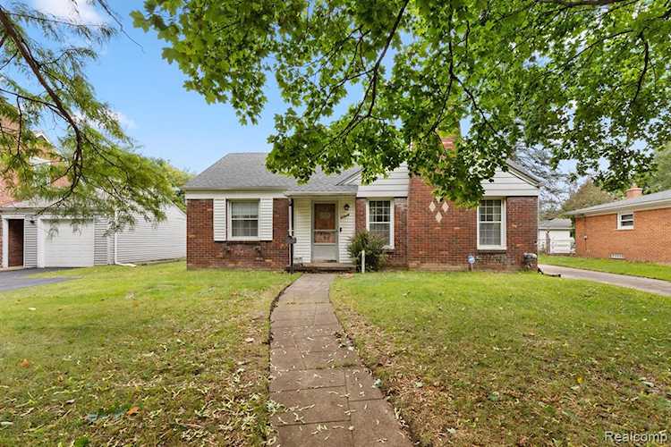 18414 Westhampton Ave Southfield, MI 48075 | MLS 20221030314 Photo 1